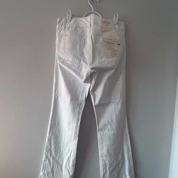 TOMMY HILFIGER • Off White Bootcut Jeans • 6 • - Picture 5 of 7
